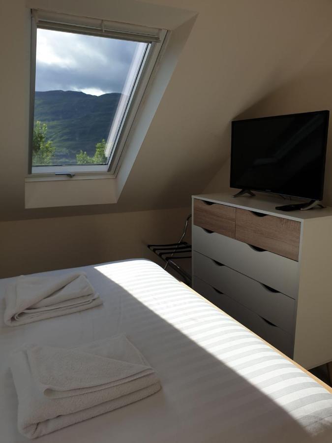 Number 6 Apartment Fort William Exterior photo